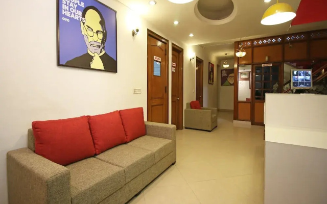 OYO Flagship 533 Near Guru Dronacharya