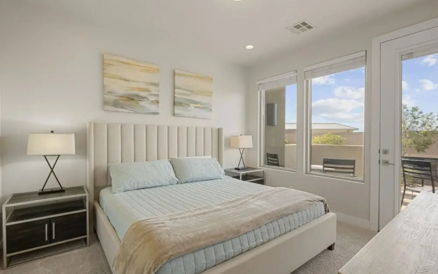 Relax In Style 4 Bedroom Townhouse