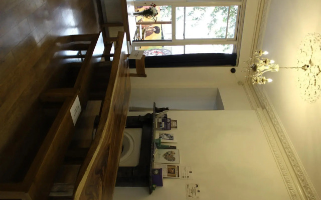 Saint James Backpackers