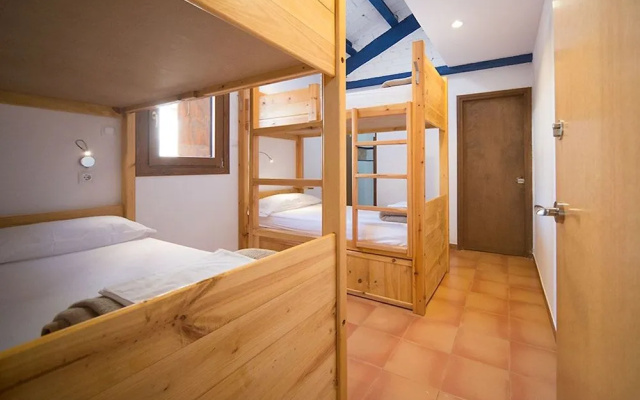 Crux Albergue