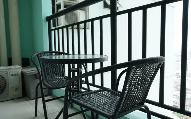 Elegant and Comfy 1BR Green Central City Apartment