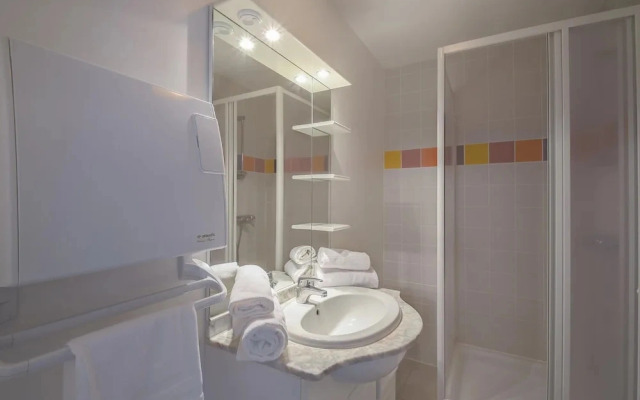 Family Beach Stay for 6 in Loire