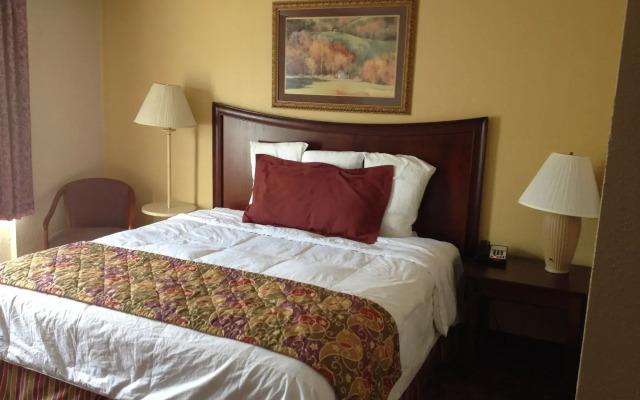 Lamplighter Inn & Suites - South
