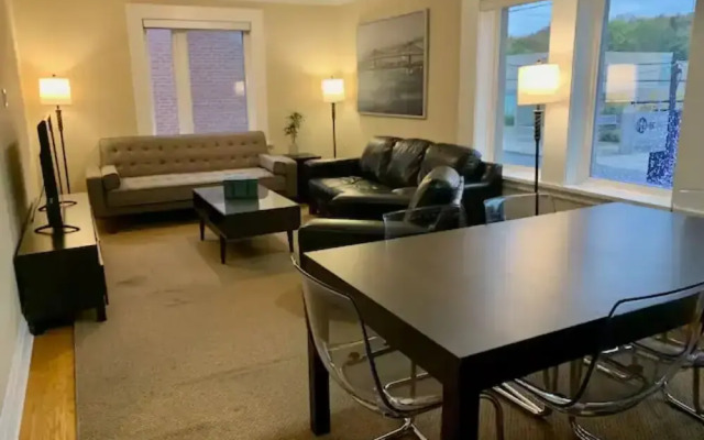 Professional Three Bedroom Condo Suite