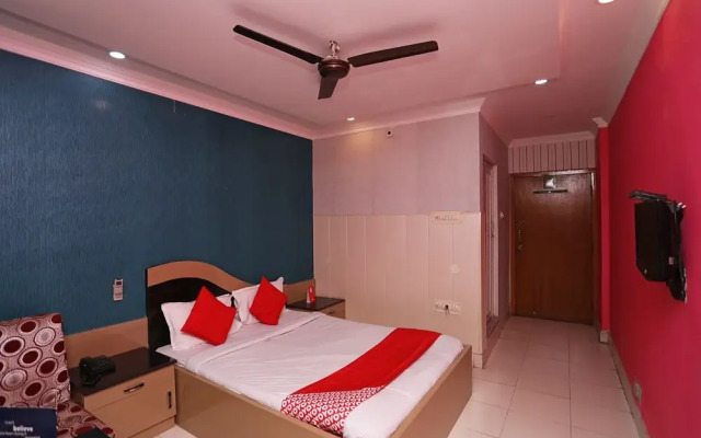 Hotel Parbati International