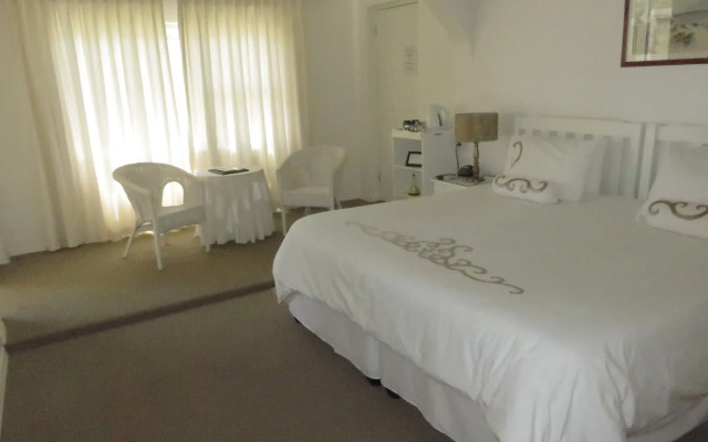 Caxton Manor B&B