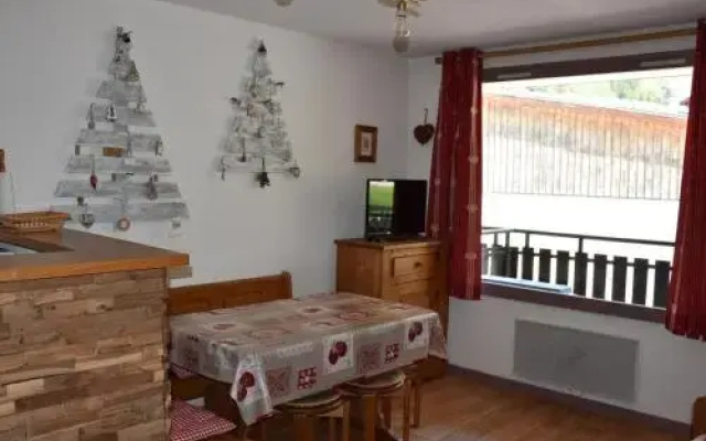 Apartment En Plein Centre Avec Balcon 1