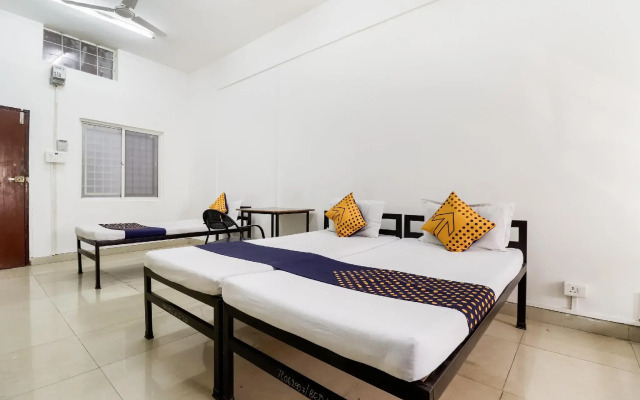 Raj Service Apartments by OYO Rooms