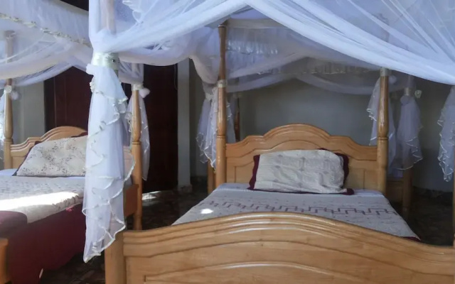 Parkside Safari Lodge