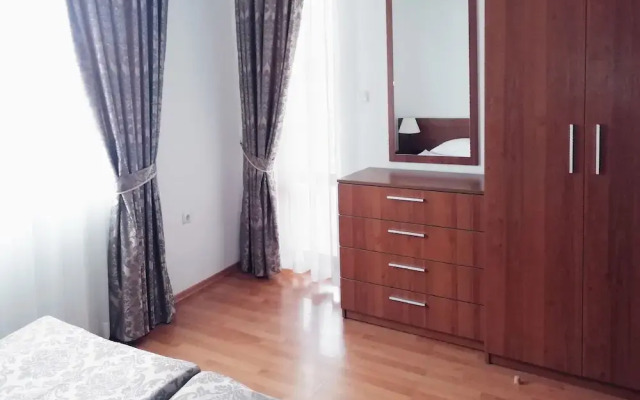 Efir Aparthotel