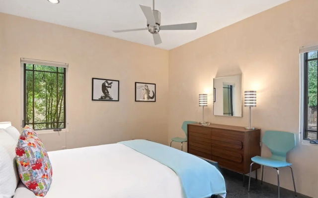 Casa Godzilla - Atomic Style in the Heart of Santa Fe