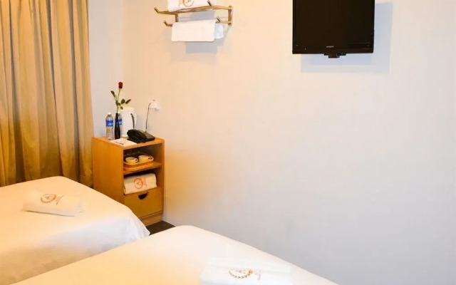 OYO 89637 Altis Hotel Langkawi