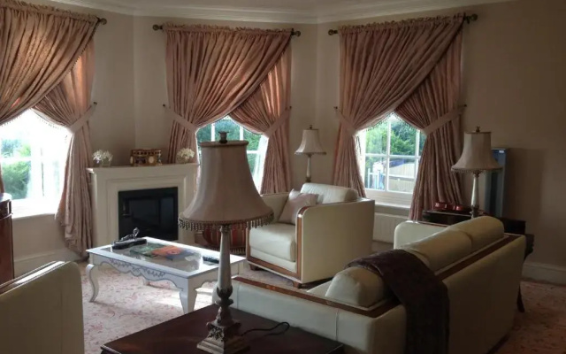 Westbrook Country House