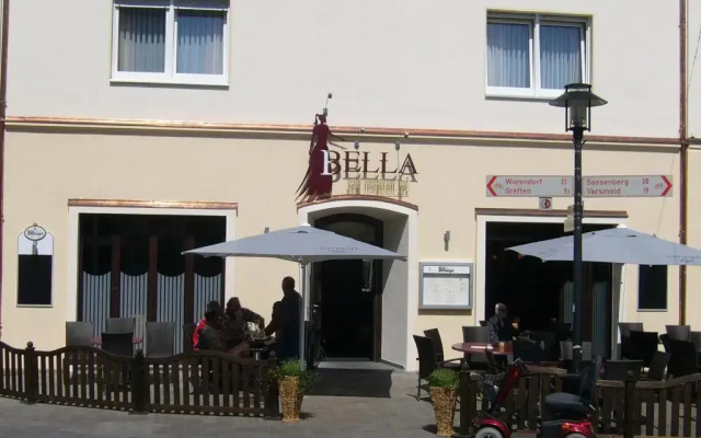 Amadis Hotel