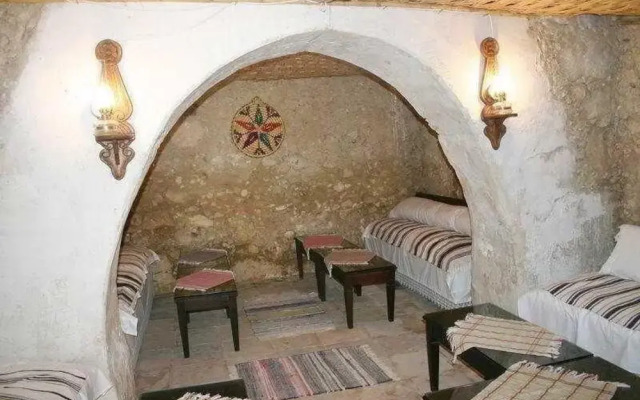 The Nitovikla Garden Hotel