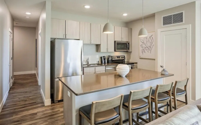 Landing Apartments Springdale - Austin