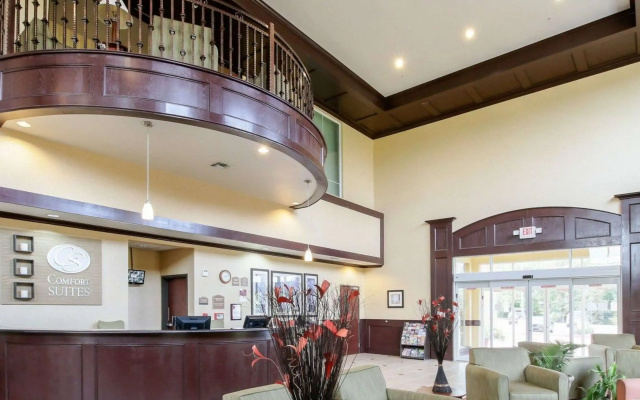 Comfort Suites Palestine