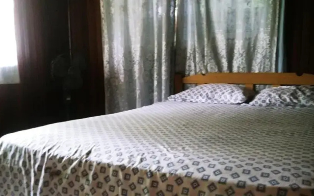 Yarina Guest house