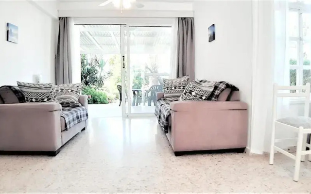 Lina Coral Bay Suite