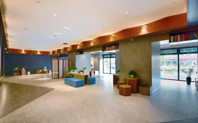 Yixuan Hotel