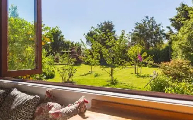 Tasman Village Cottage