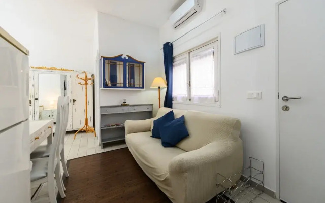 M Sfu73 Estudio Moderno con Terraza Privada en Ma
