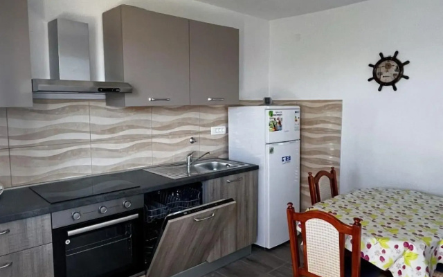 Dalibor - 5m from the sea with parking - SA4(2)