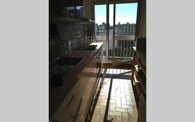 4 Min Walk To Metro, 60m², Renovated, la Defense