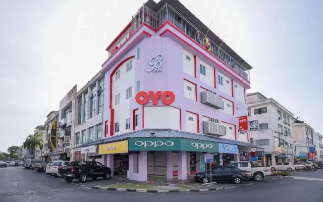 OYO 89775 98 Inn