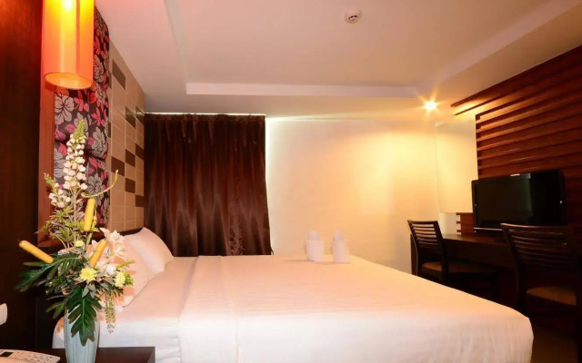 Tycoon Holiday Hotel