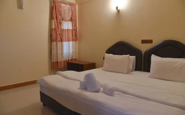 Nalaveshi Inn - Huraa