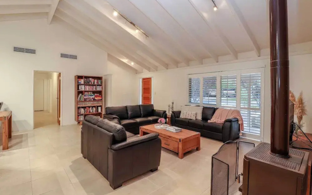 Seabreeze House