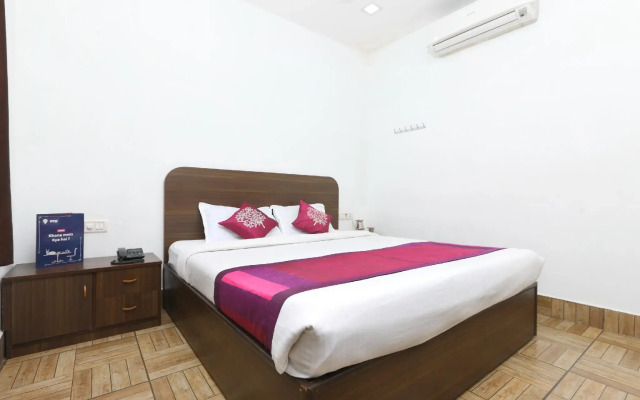 OYO Flagship 1246 Raaj Residency