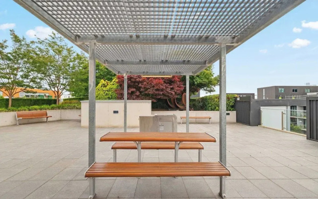 Tranquil 1-bed Apartment in Kingston Foreshore