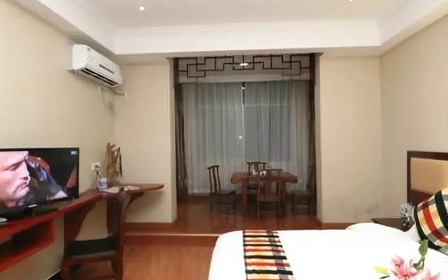 Tuwo Holiday Manor