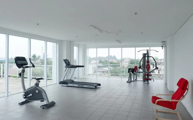 Modern Studio At Poris 88 Apartment