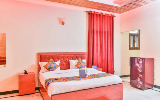 Prakash Apartment By FabHotels