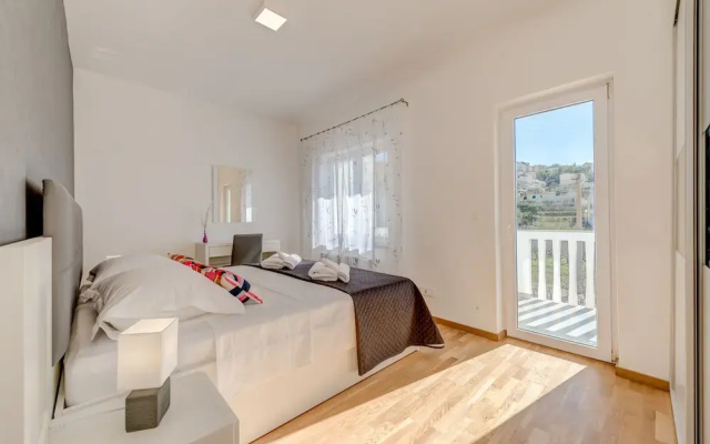 LCT Oleander Apartments