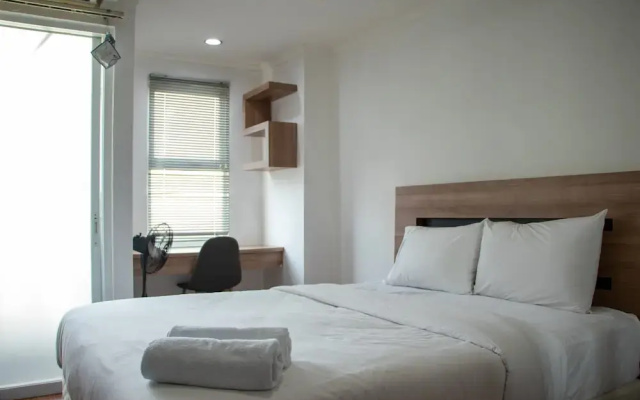 Nice And Comfort Studio Apartment At Belmont Residence Puri