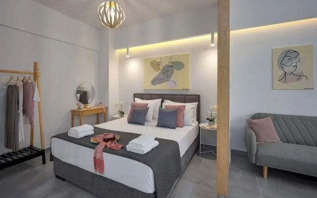 Myra Mare White Suite by Estia