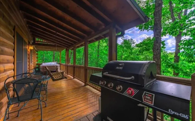 Breezy Mountain View-hot tub and Fishing