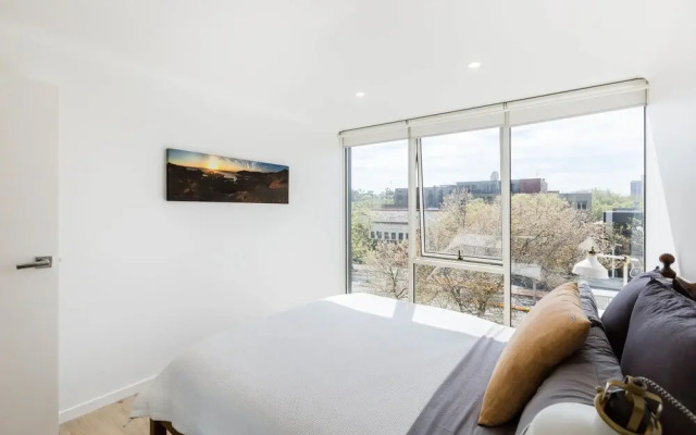 YUKI, 1BDR Melbourne Apartment