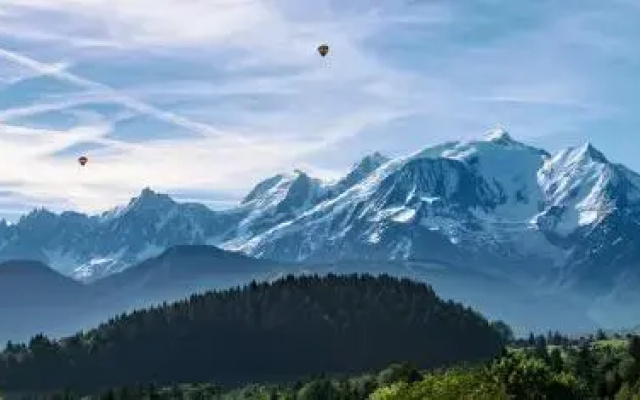 Les Roches Fleuries