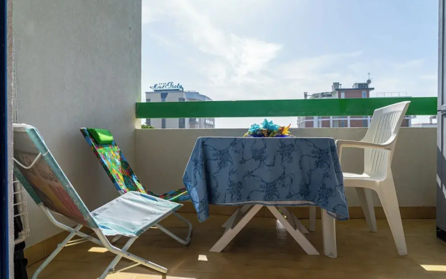 Great Apartment With Sunny Terrace in Bibione