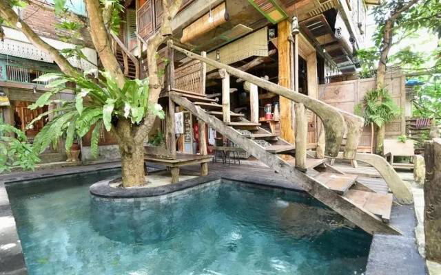 Bunga Desa Homestay