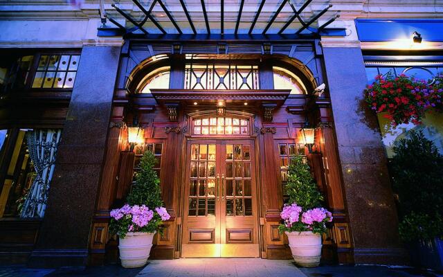 Luxury Hotel Rooms & Family Suites London Marriott Hotel County Hall