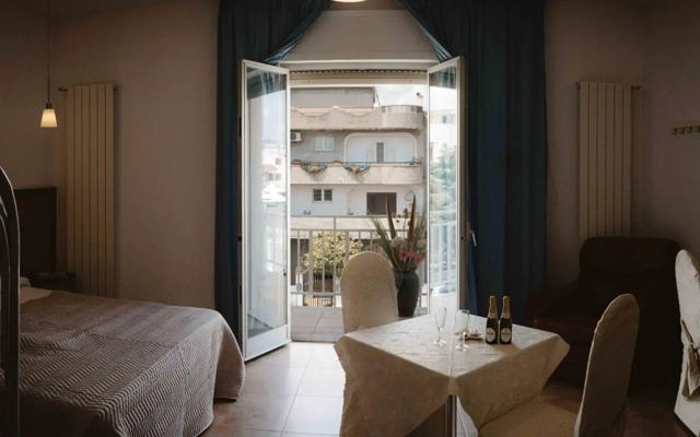 Hotel Accord Le Rose
