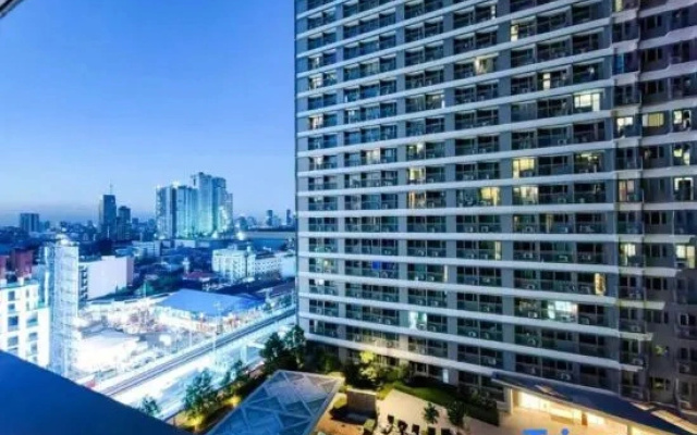 Citispace 1BR Suite at FAME Residences