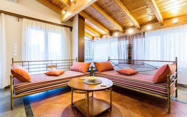 Hollywood house for 9 people in Thessio