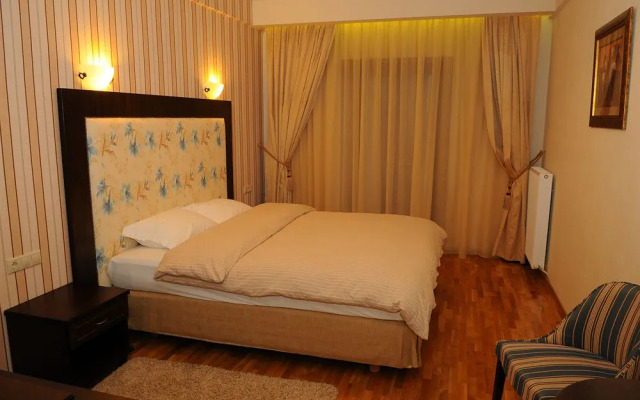 Hotel Grand Chalet